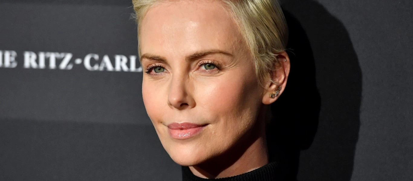 Σαρλίζ Θερόν και Έλτον Τζον σε Μπόρις Τζόνσον: «Δεν υπάρχει μόνο ο COVID-19 - Κάνε κάτι και για το AIDS»